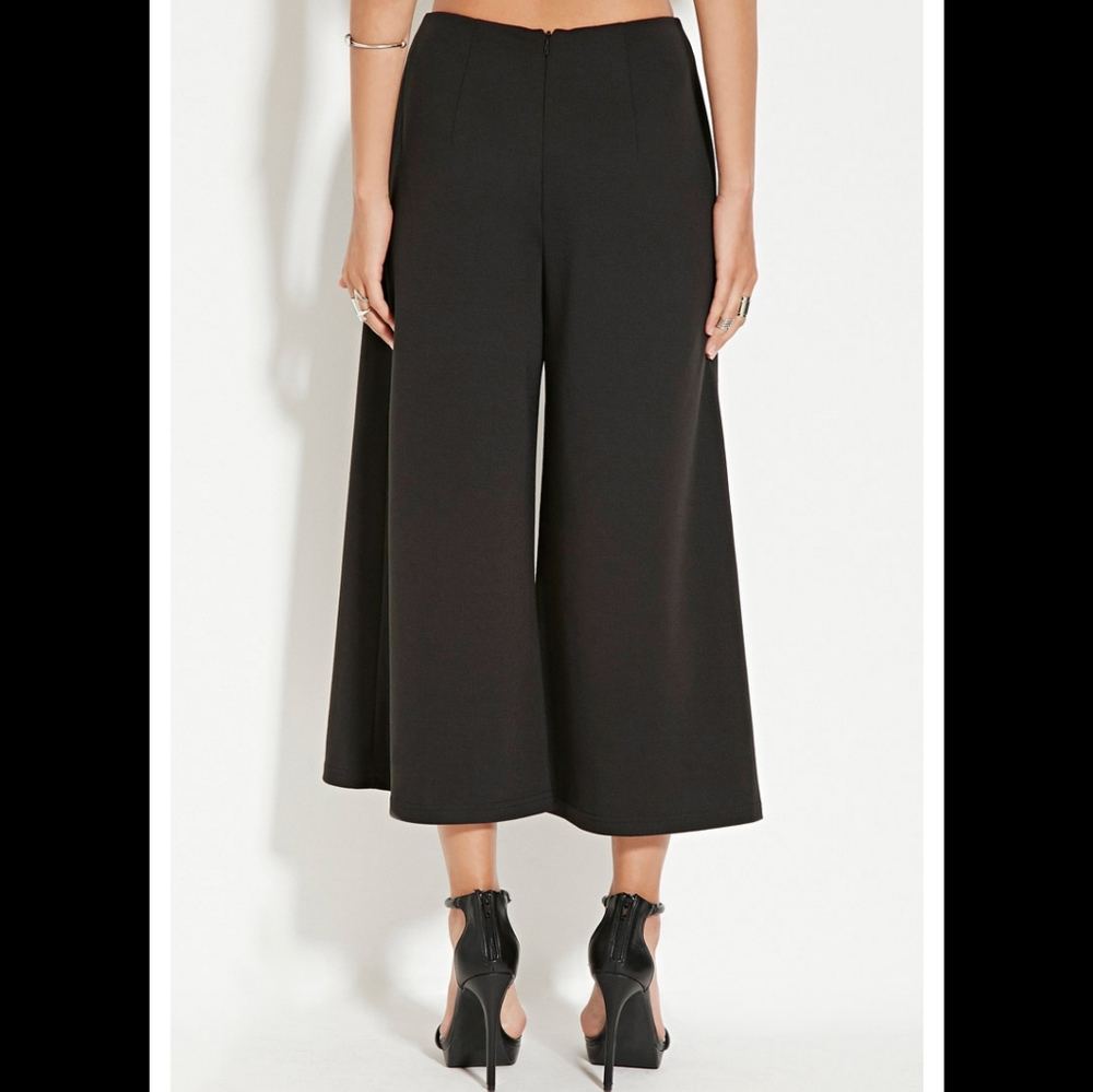 Forever 21 Calf-length Woven Pallazo Pants - Picture 2 of 5